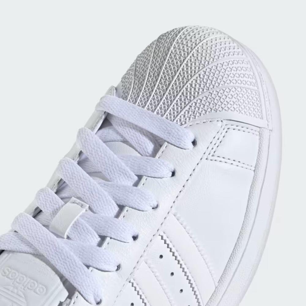 Adidas All-White Classic Sneakers 9 - Picture 7 of 7